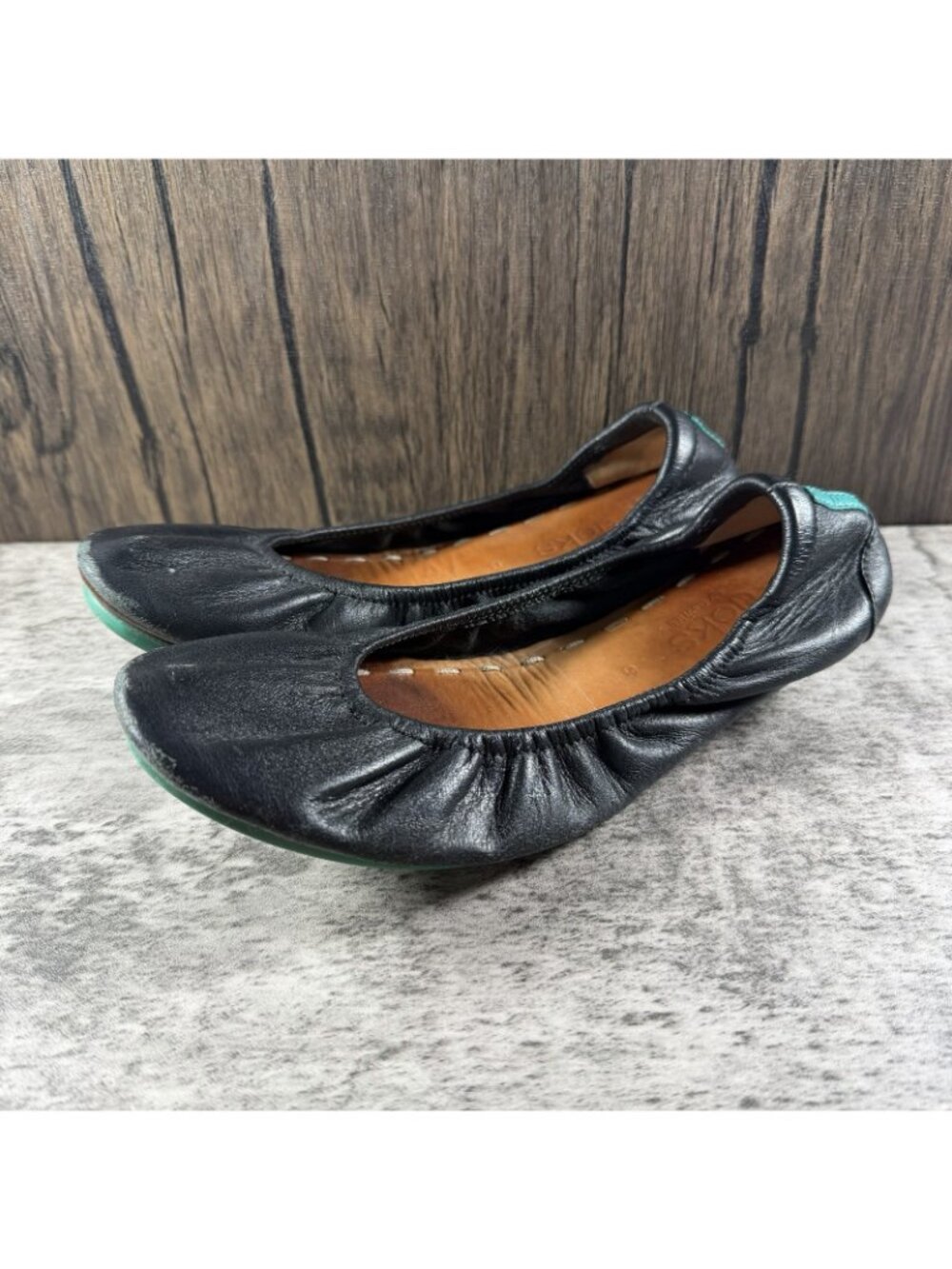 Tieks by Gavrieli Black Leather Ballet Flats Slip On Womens Size 6 Foldable - Picture 2 of 9